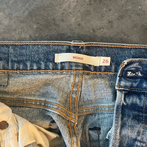 Levi’s Wedgie Straight Denim 26 - Picture 4 of 4